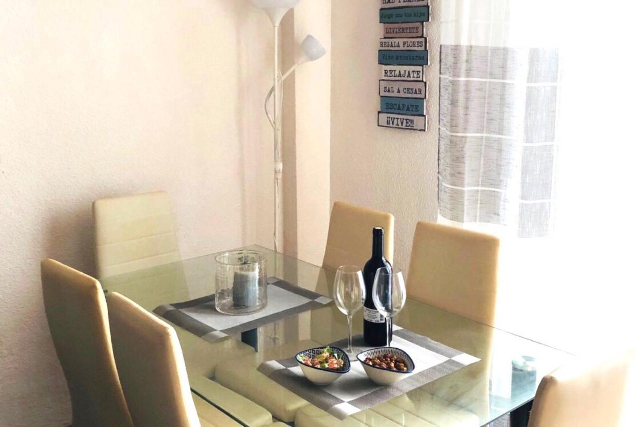 Apartment With Pool & Balcony Less Than 10Min Walk To La Mata Beach! Torrevieja Exterior photo