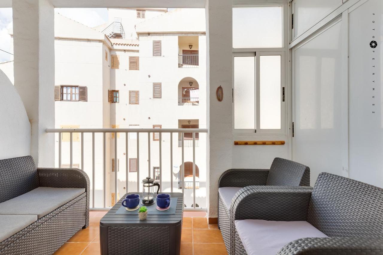 Apartment With Pool & Balcony Less Than 10Min Walk To La Mata Beach! Torrevieja Exterior photo