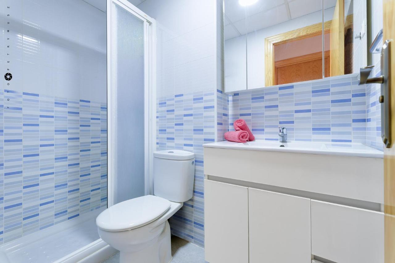 Apartment With Pool & Balcony Less Than 10Min Walk To La Mata Beach! Torrevieja Exterior photo